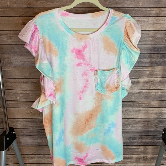 LAST 💕 Tie Dye Ruffle Tank - Picture 3 of 6